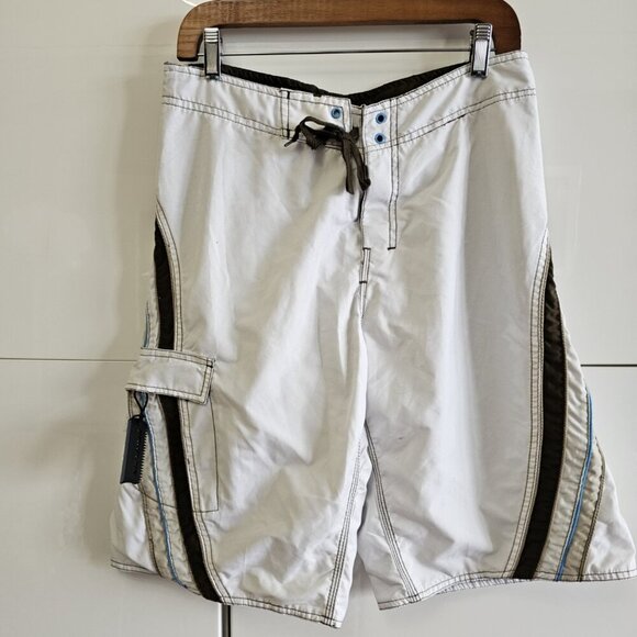 BURNSIDE white board surfing shorts - Picture 2 of 12